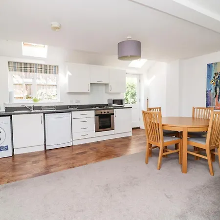 Ferienhaus 8 Pottergate Mews *